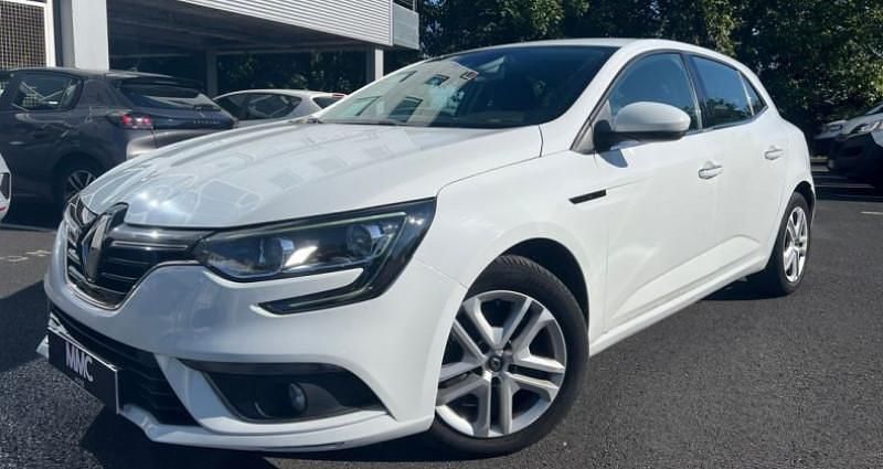 Blanc Utilisé 2019 Renault Mégane IV Business Berline | 7 990 € - Image 1/4