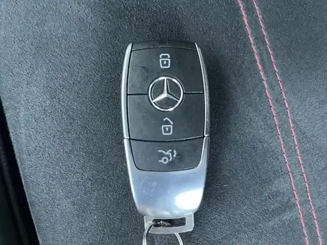 Occasion Mercedes GLA250 AMG line 166 ch (122 kW) 2025 Argent hightech métallisé SUV