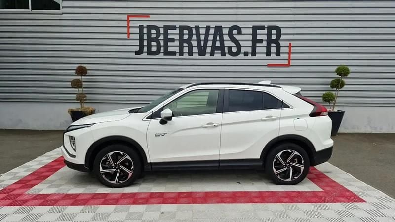 Utilisé 2022 Mitsubishi Eclipse Cross SUV | 17 999 € (Bon prix) - Image 1/4