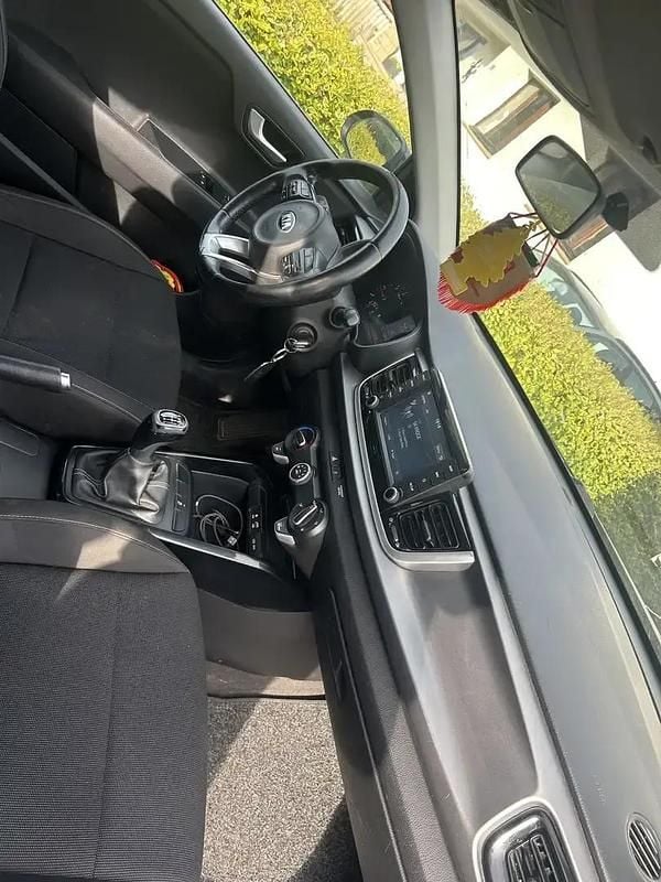Utilisé 2017 Kia Rio Active Berline | 8 000 € (Bon prix) - Image 1/4