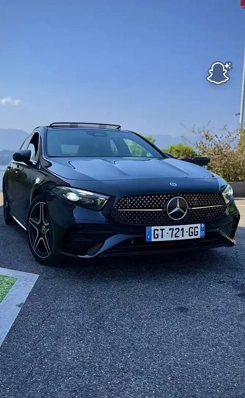 Utilisé 2023 Mercedes A200 AMG line Berline | 36 970 € (Prix juste) - Image 1/4