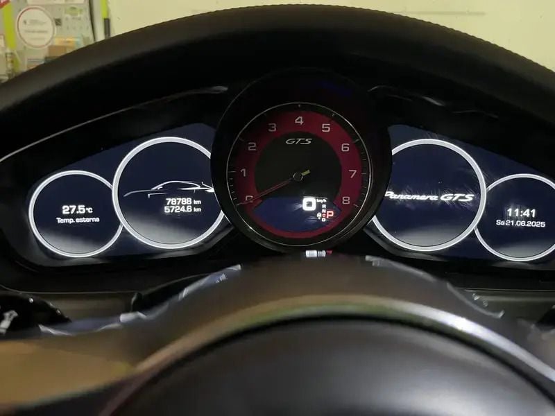 Image 2/4