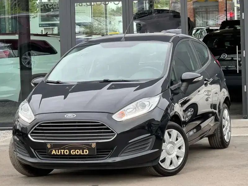 Noir Utilisé 2015 Ford Fiesta Titanium Citadine | 3 750 € (Bon prix) - Image 1/4