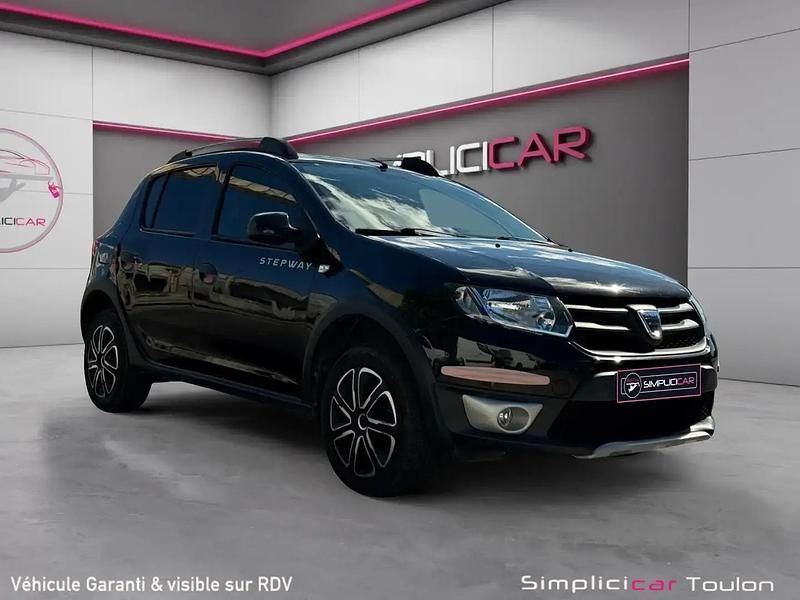Noir Utilisé 2013 Dacia Sandero Stepway Ambiance Citadine | 7 480 € (Prix juste) - Image 1/4