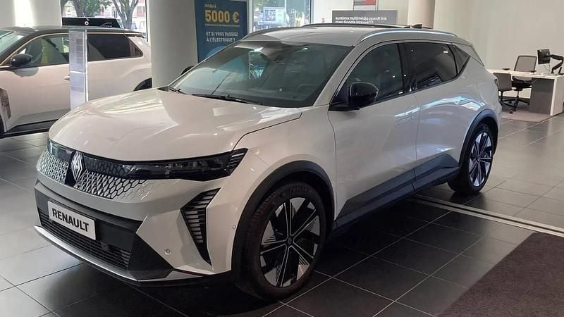 Blanc Occasion 2024 Renault Scénic Techno Monospace | 40 490 € (Prix juste) - Image 1/4