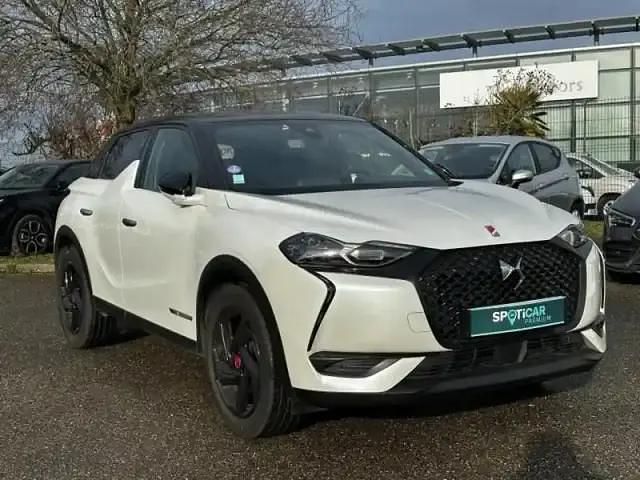 Occasion DS Automobiles DS3 Crossback Performance 2022 Blanc perle nacré  toit noir perla n. SUV