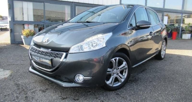 Utilisé 2013 Peugeot 208 Allure Citadine | 6 990 € (Prix assez cher) - Image 1/4