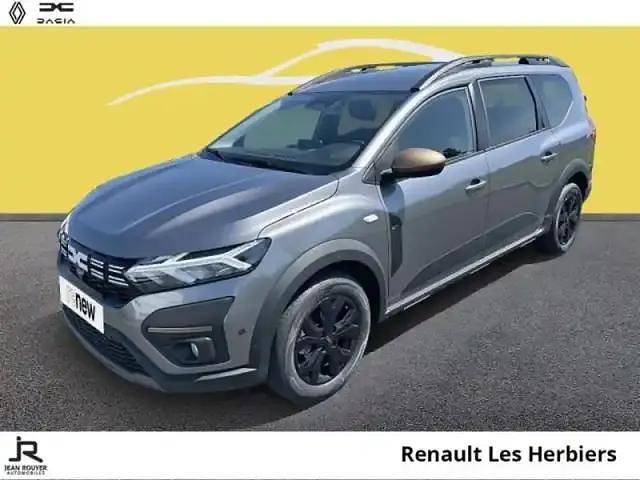 Gris schiste métallisé Utilisé 2025 Dacia Jogger Extreme Monospace | 21 999 € (Prix juste) - Image 1/4