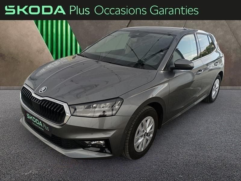 Gris graphite métallisé Utilisé 2025 Skoda Fabia Selection Citadine | 22 390 € (Super prix) - Image 1/4