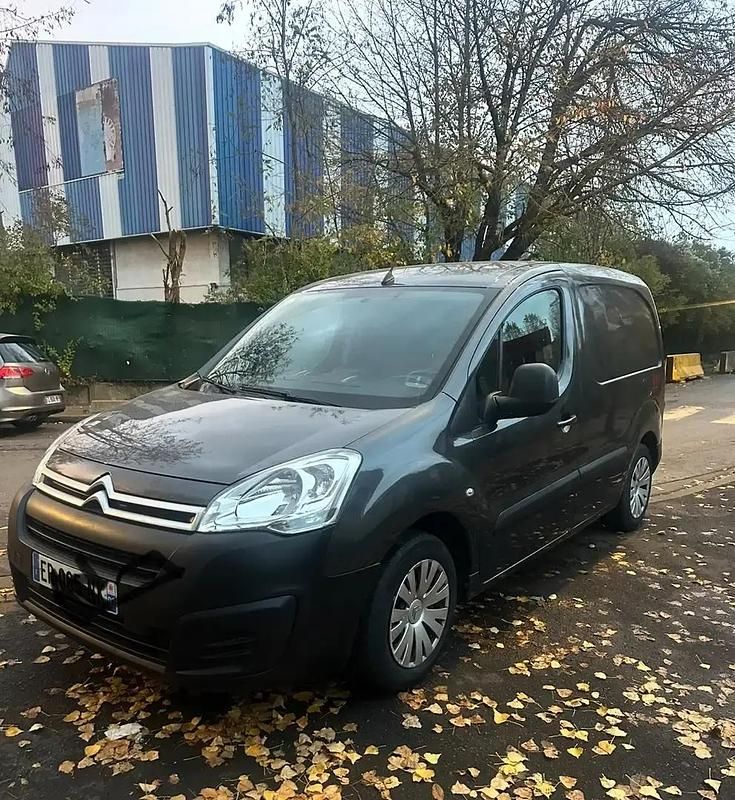 Occasion 2017 Citroën Berlingo Comfort Monospace | 8 200 € - Image 1/4