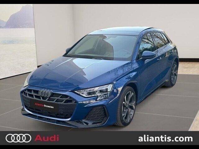 Bleu ascari métallisé Utilisé 2025 Audi A3 Sportback e-tron S-Line Berline | 52 888 € - Image 1/4