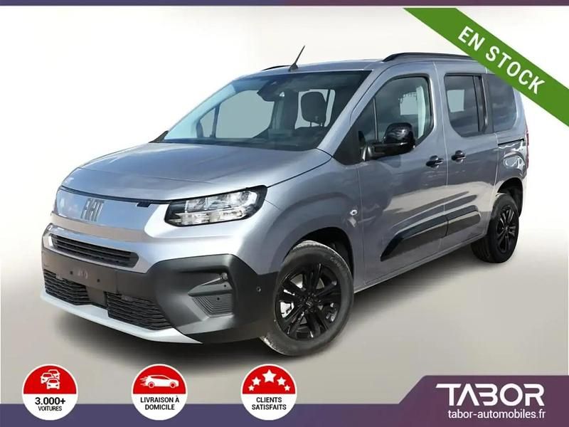Gris Nouvelle 2025 Fiat Doblò Monospace | 27 215 € (Prix juste) - Image 1/4