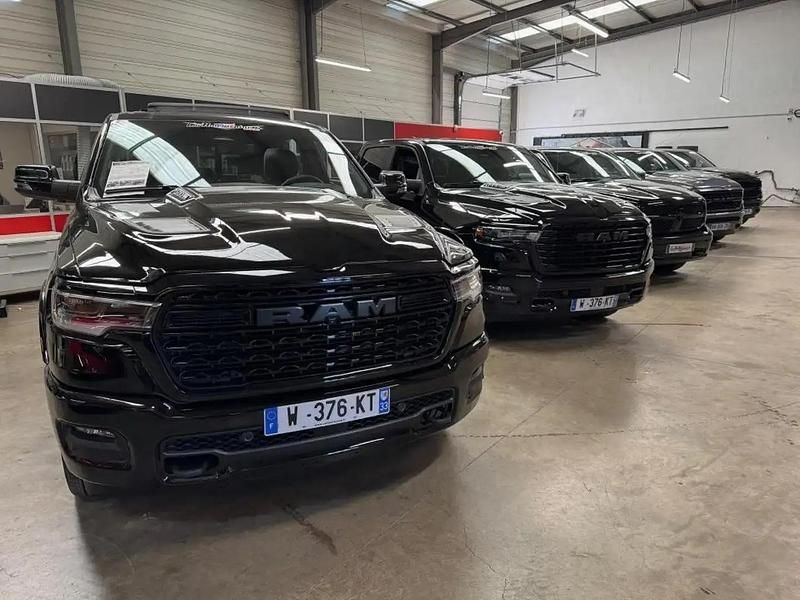 Noir Nouvelle 2025 Dodge Ram Pick-up | 79 800 € - Image 1/4