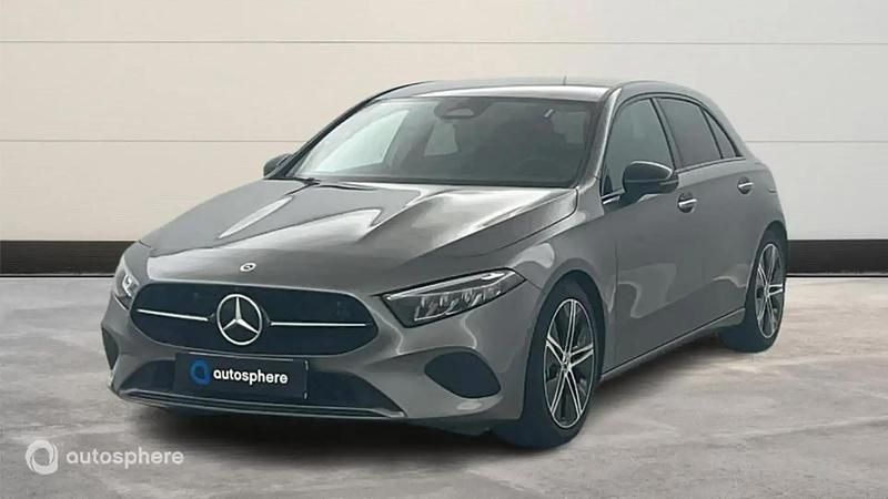 Gris Occasion 2025 Mercedes A180 Progressive Berline | 32 499 € (Prix juste) - Image 1/4