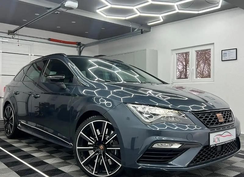Gris Occasion 2019 Seat Leon ST 4Drive Break | 28 990 € (Prix juste) - Image 1/4