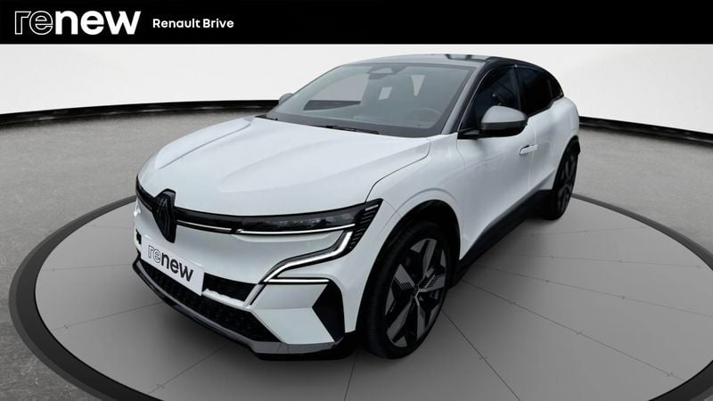 Blanc Utilisé 2022 Renault Mégane Techno Berline | 24 990 € (Bon prix) - Image 1/4