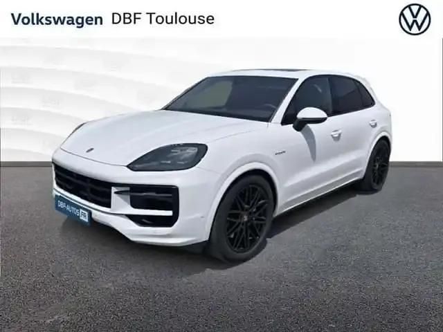 Blanc Utilisé 2023 Porsche Cayenne SUV | 96 989 € (Super prix) - Image 1/4