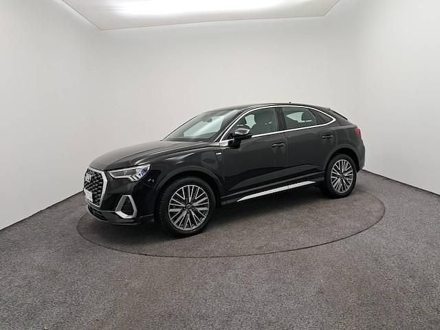 Noir mythe métallisé Utilisé 2023 Audi Q3 Sportback S-Line SUV | 40 900 € - Image 1/4