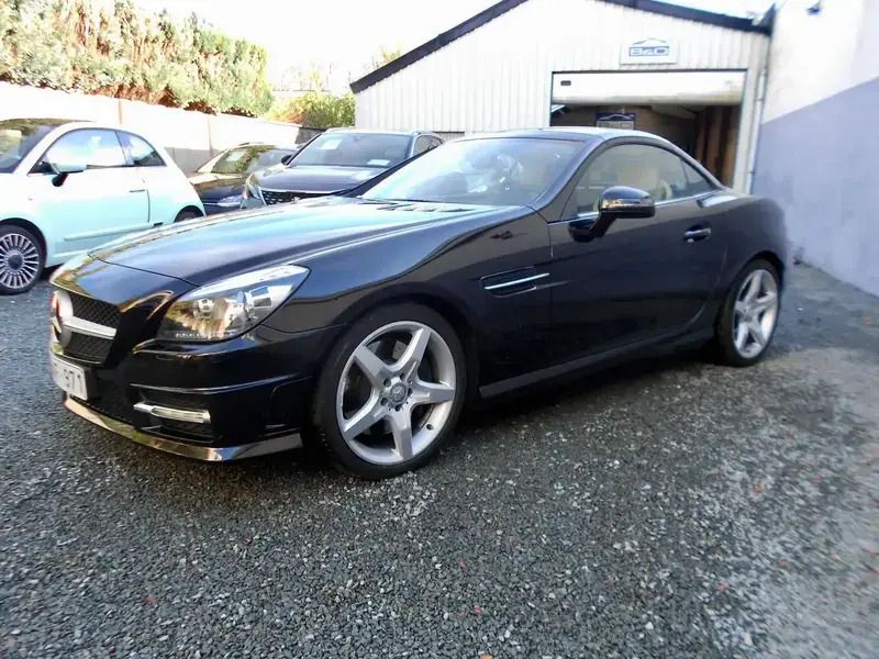 Noir Utilisé 2012 Mercedes SLK200 AMG Cabriolet | 18 490 € - Image 1/4