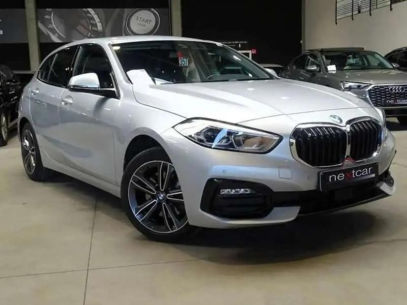 Occasion BMW 118 Sport Line 136 ch (100 kW) 2021 Argent Citadine