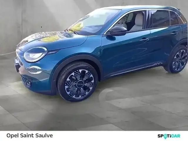 Bleu Occasion 2025 Fiat 600 La Prima SUV | 29 490 € (Prix assez cher) - Image 1/4