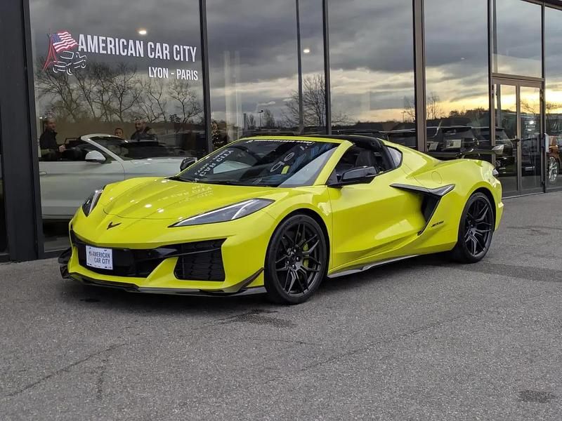 Jaune Nouvelle 2025 Chevrolet Corvette Coupé | 236 940 € - Image 1/4