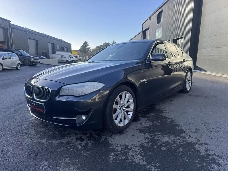 Gris Occasion 2011 BMW 530 Berline | 12 990 € (Prix juste) - Image 1/4