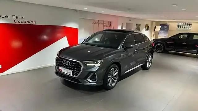 Gris daytona nacré Utilisé 2022 Audi Q3 Sportback S-Line SUV | 41 980 € - Image 1/4