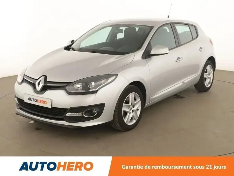 Gris Utilisé 2015 Renault Mégane III Berline | 9 690 € (Prix juste) - Image 1/2