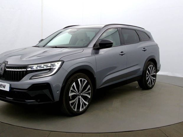 Gris Utilisé 2024 Renault Espace Iconic Monospace | 43 699 € (Prix assez cher) - Image 1/4