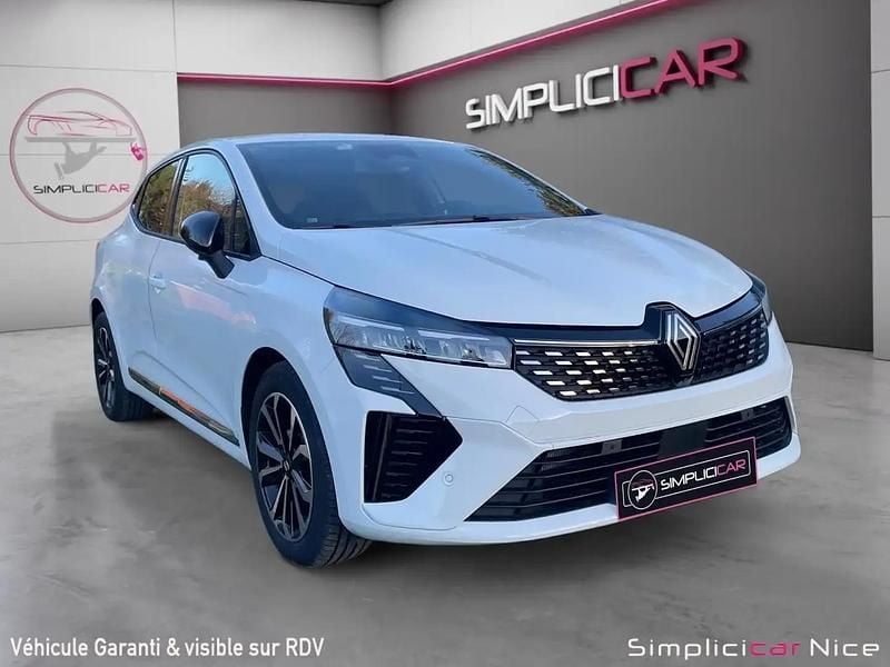 Nouvelle Renault Clio V Techno 94 ch (69 kW) 2025 Blanc Berline