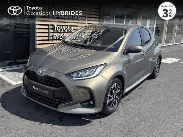 Utilisé 2022 Toyota Yaris Hybrid Design | 17 990 € (Super prix) - Image 1/4