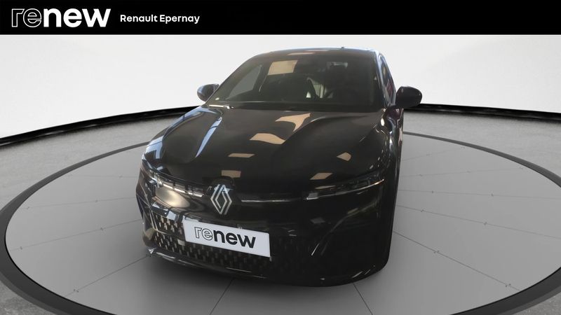 Noir Nouvelle 2024 Renault Mégane Techno Berline | 33 299 € (Prix juste) - Image 1/4