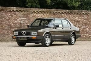 Marron Occasion 1984 Alfa Romeo Alfetta Berline | 23 750 € - Image 1/4