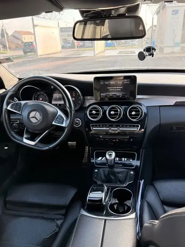 Noir Utilisé 2015 Mercedes C220 Business Berline | 14 500 € (Prix juste) - Image 1/4