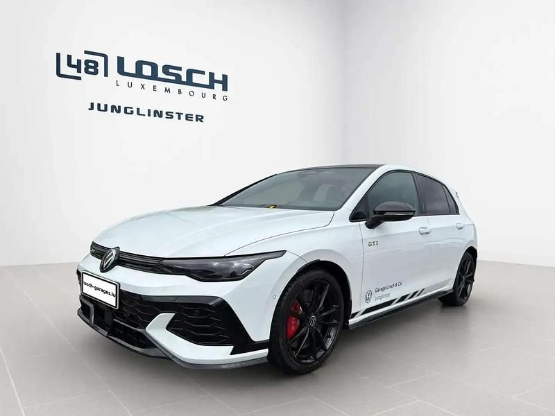 Blanc Utilisé 2025 VW Golf VIII GTI Clubsport Berline | 50 769 € - Image 1/4
