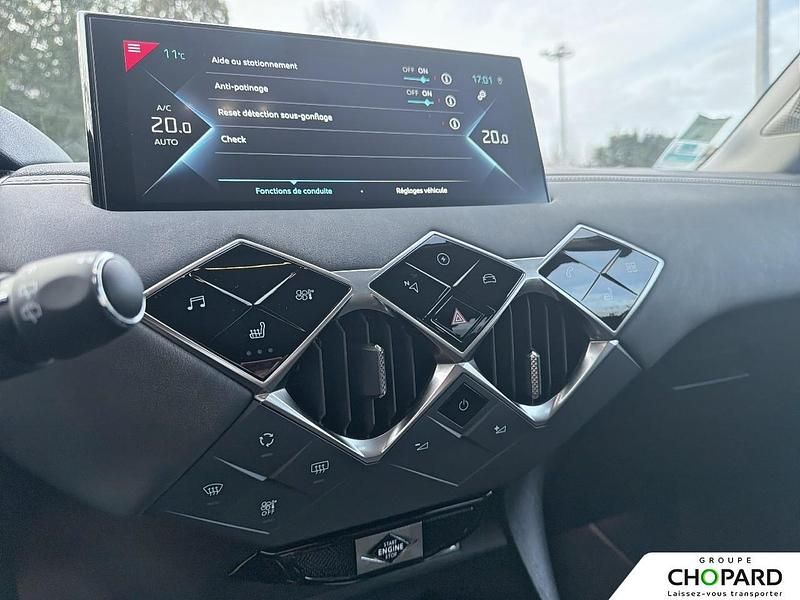 Occasion DS Automobiles DS3 Crossback Rivoli 100 kW (136 ch) 2022 Gris SUV