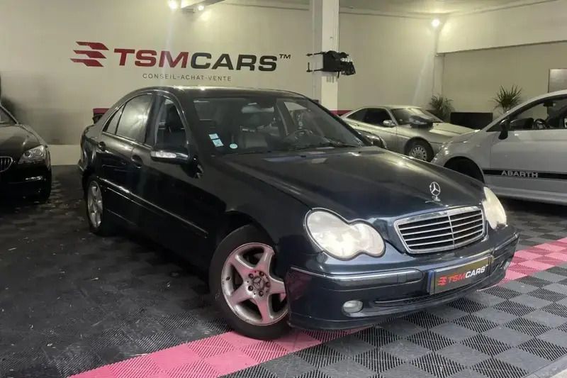 Noir Utilisé 2002 Mercedes C320 Avantgarde Berline | 5 990 € - Image 1/4