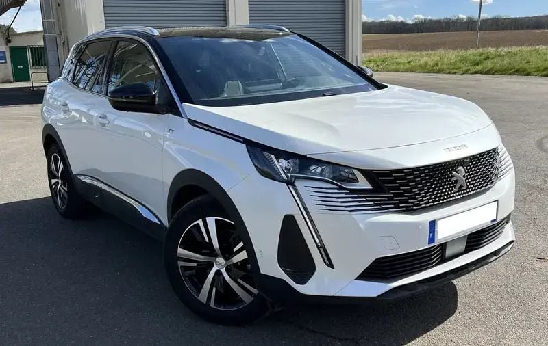 Blanc Utilisé 2024 Peugeot 3008 GT SUV | 30 200 € (Prix juste) - Image 1/4