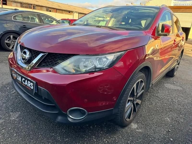 Rouge Utilisé 2015 Nissan Qashqai Acenta SUV | 4 990 € (Super prix) - Image 1/4