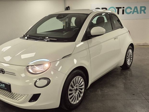 Blanc Utilisé 2022 Fiat 500e Action Citadine | 11 490 € (Bon prix) - Image 1/4
