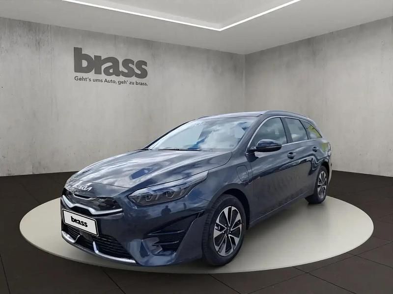 Gris Nouvelle 2025 Kia Ceed Sportswagon Spirit Break | 31 480 € (Prix cher) - Image 1/4