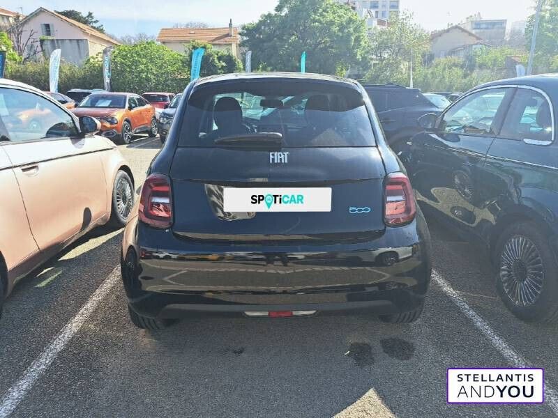 Occasion Fiat 500e 86 kW (118 ch) 2023 Noir Berline