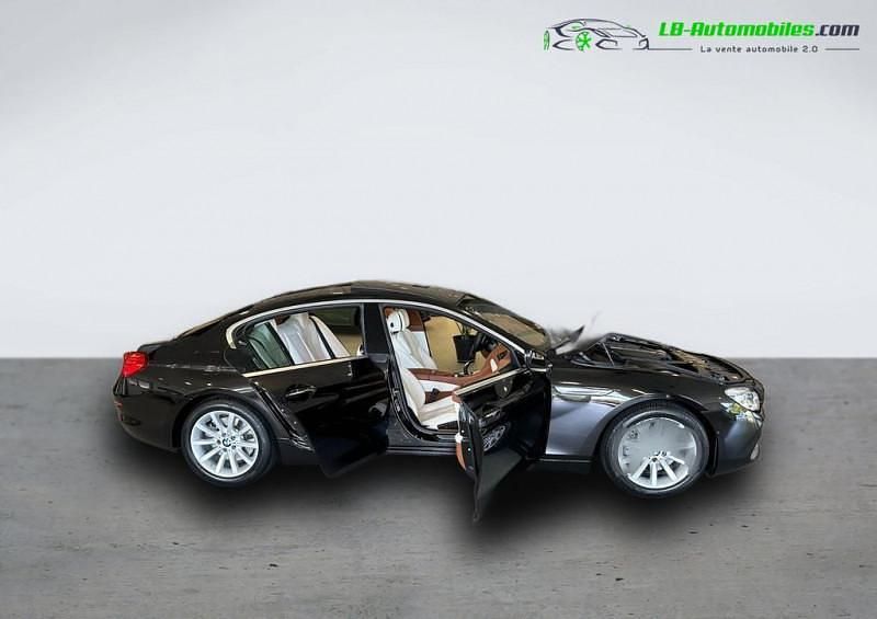 Utilisé 2015 BMW 320 Comfort Edition Berline | 48 500 € - Image 1/4