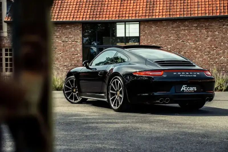 Noir Utilisé 2013 Porsche 911 Carrera 4S Coupé | 99 950 € (Prix cher) - Image 1/4