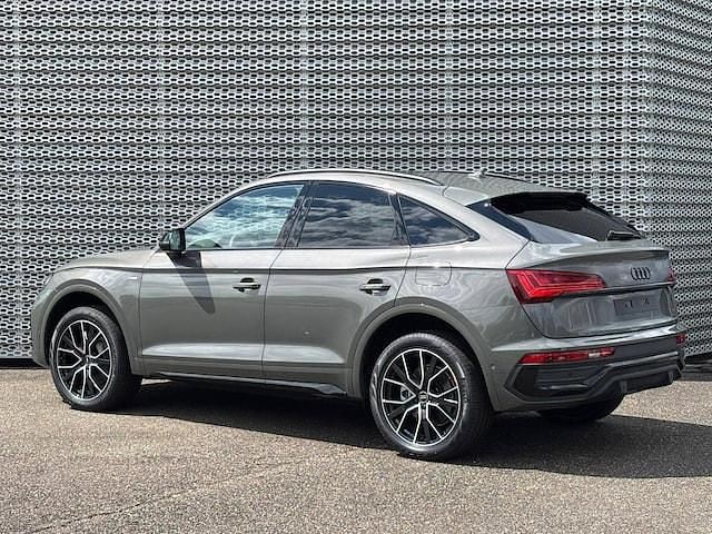 Nouvelle Audi Q5 Sportback Black Edition 299 ch (219 kW) 2025 Gris chronos métallisé SUV