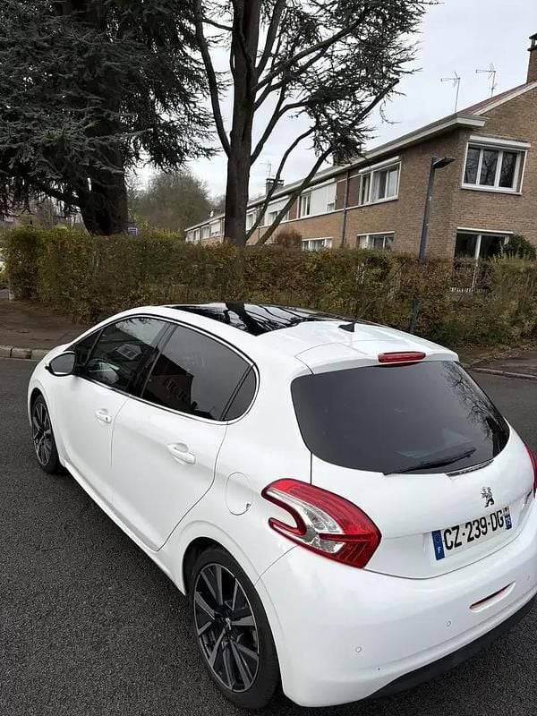 Occasion 2013 Peugeot 208 Citadine | 5 999 € (Prix juste) - Image 1/4