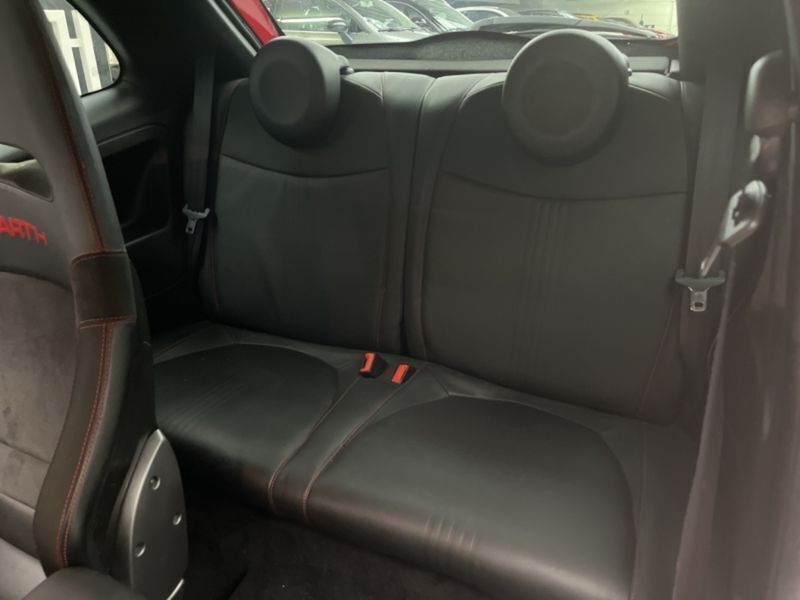 Image 3/4