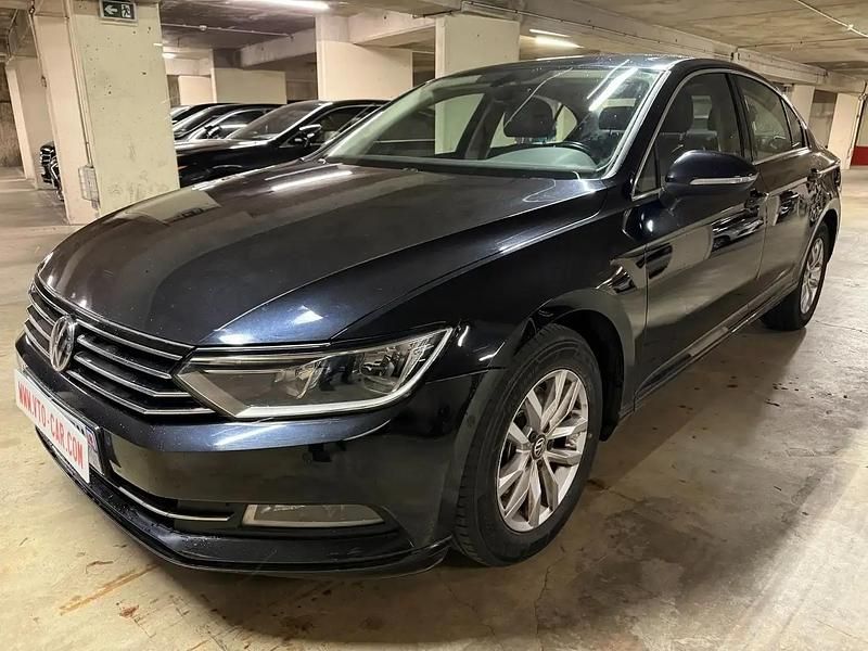 Noir Occasion 2019 VW Passat Business Berline | 11 999 € (Prix assez cher) - Image 1/4