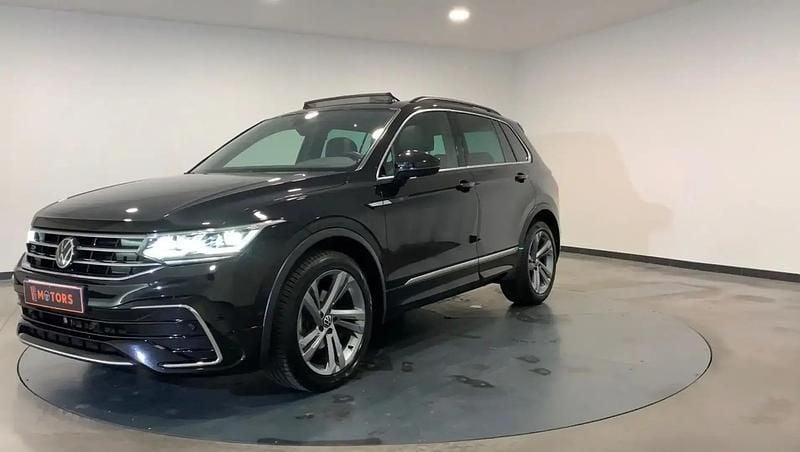 Noir Occasion 2022 VW Tiguan R-line SUV | 34 990 € (Prix juste) - Image 1/4